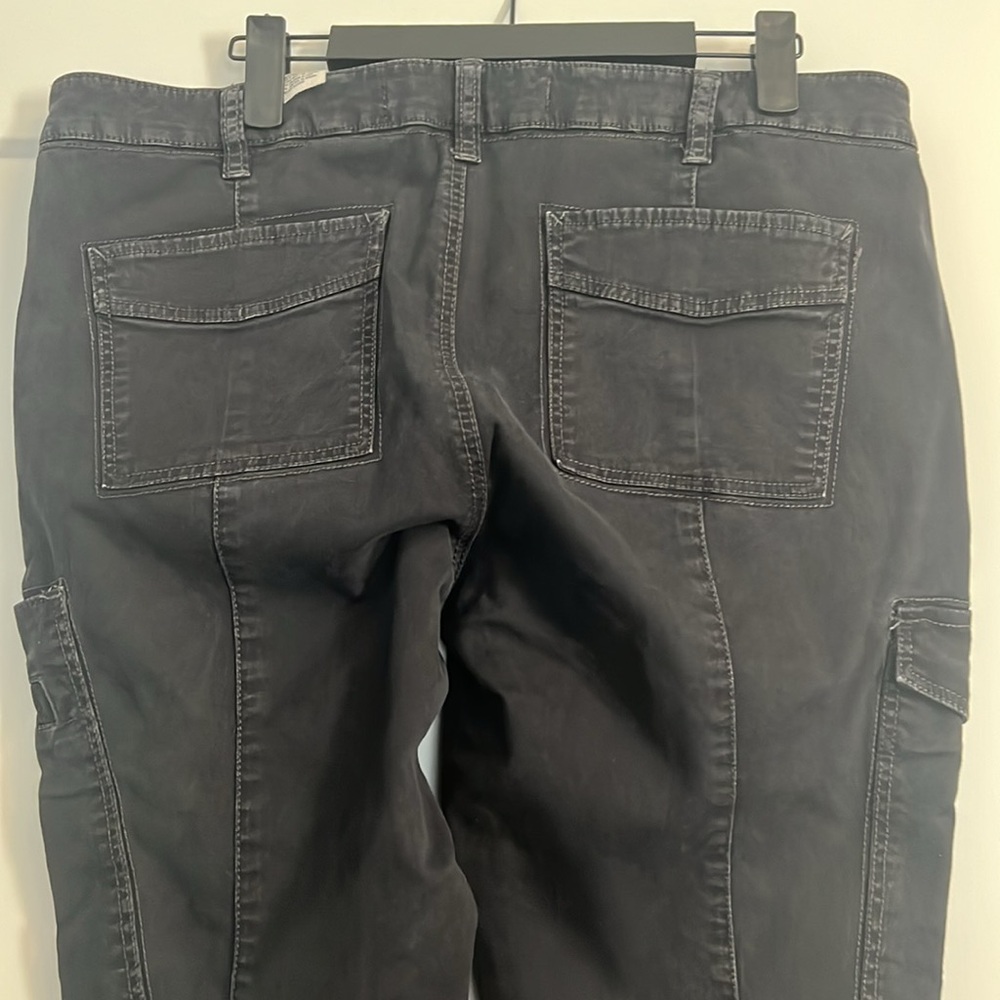 Anthropologie bought cargo pants size 30 - Picture 5 of 9